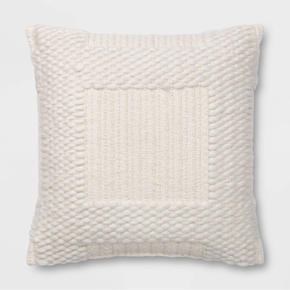 NWT‎ Threshold Toss Pillow 18 X 18  Off White Textured Wool Target Discontinued - Picture 1 of 3